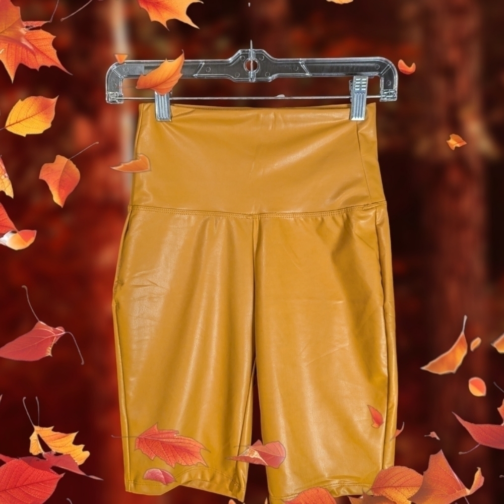 Like New Zenana Pleather Bike Shorts size small - Picture 3 of 6